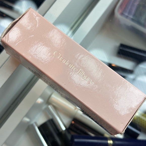 Charlotte Tilbury Other - Charlotte Tilbury Lipstick - Elegant Nude